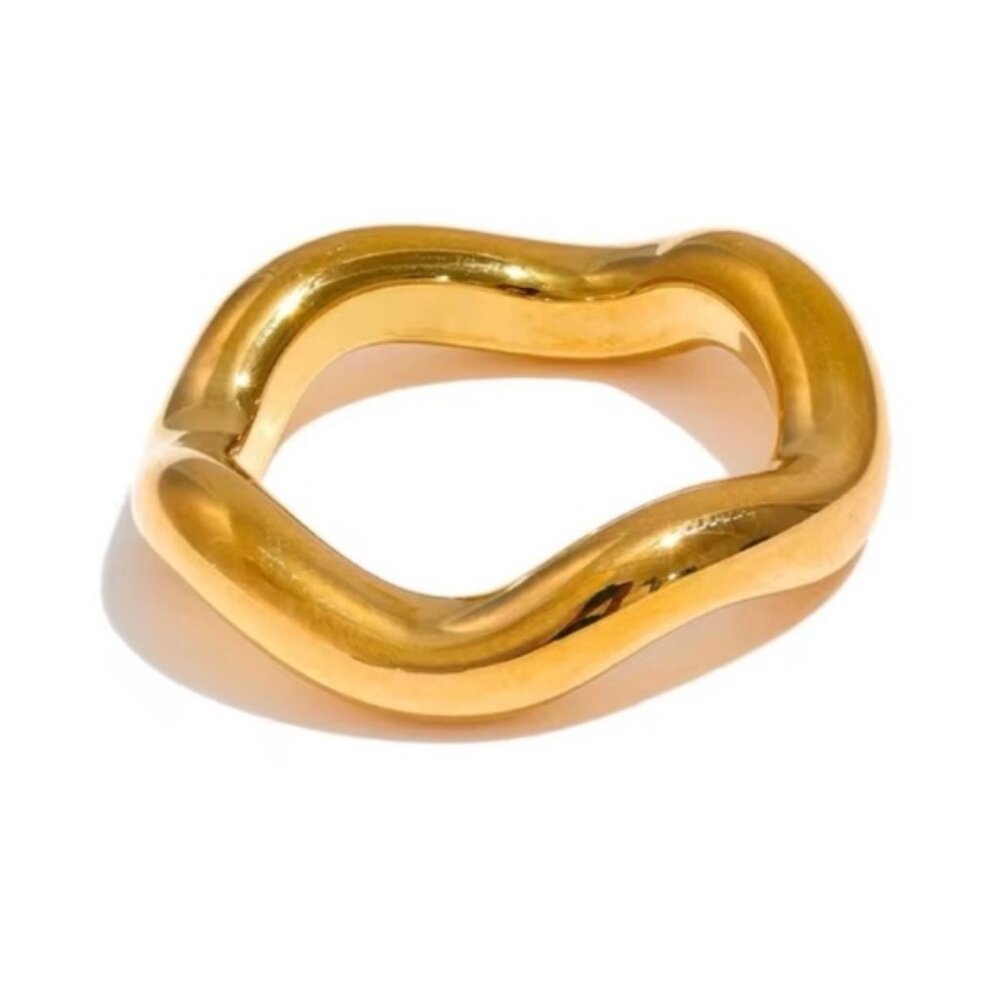 New! Anthropologie 18K Gold Plated Wavy Ring (One Size) NWOT